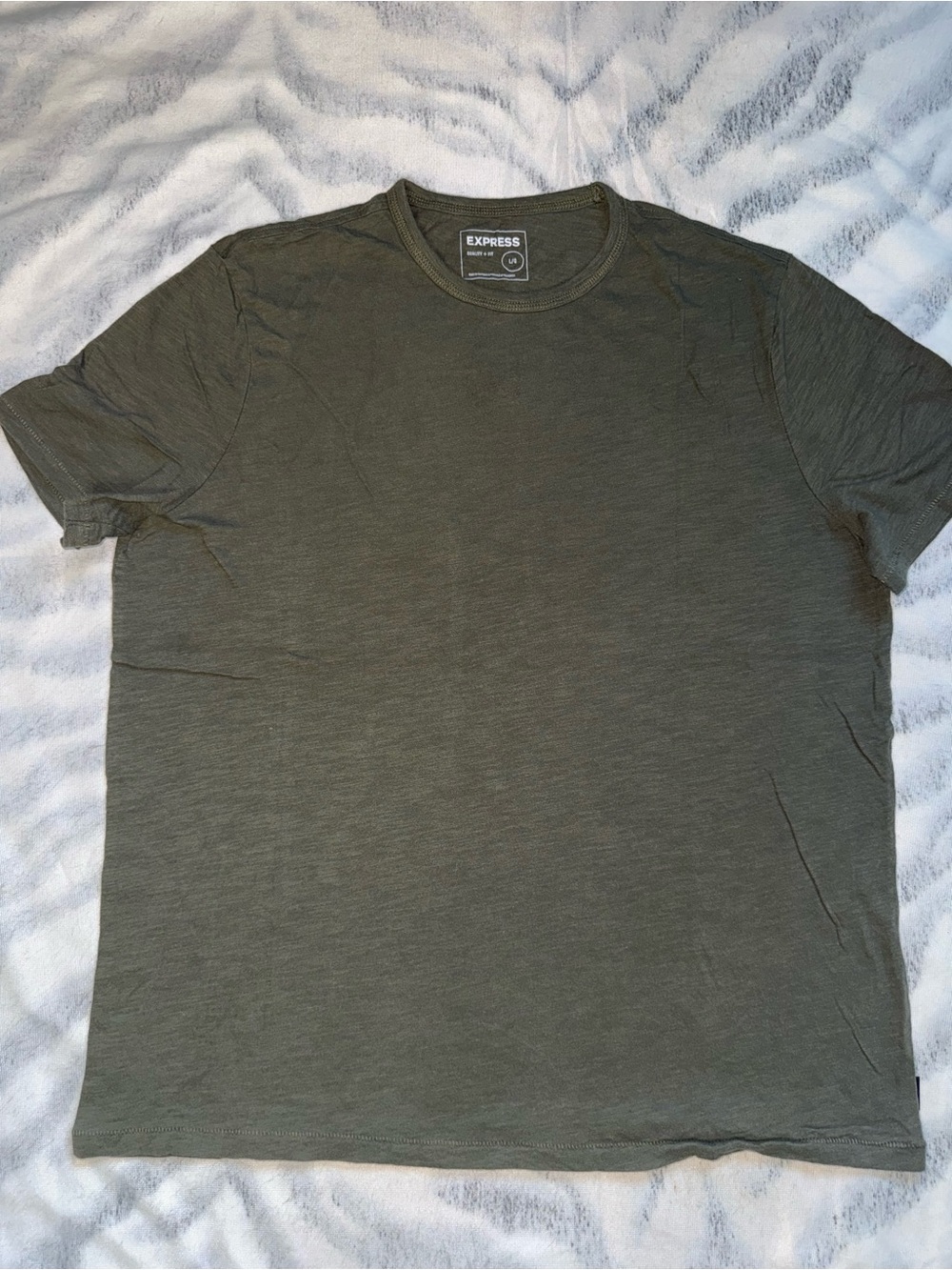 Express Men’s Olive Crew Neck Short Sleeve Tee